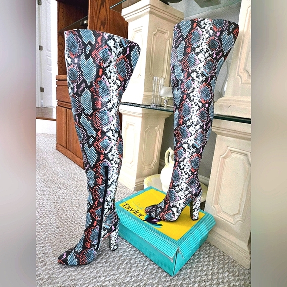 sophia taylor Shoes - NWT Sophia Taylor thigh high snake print boots sz 6